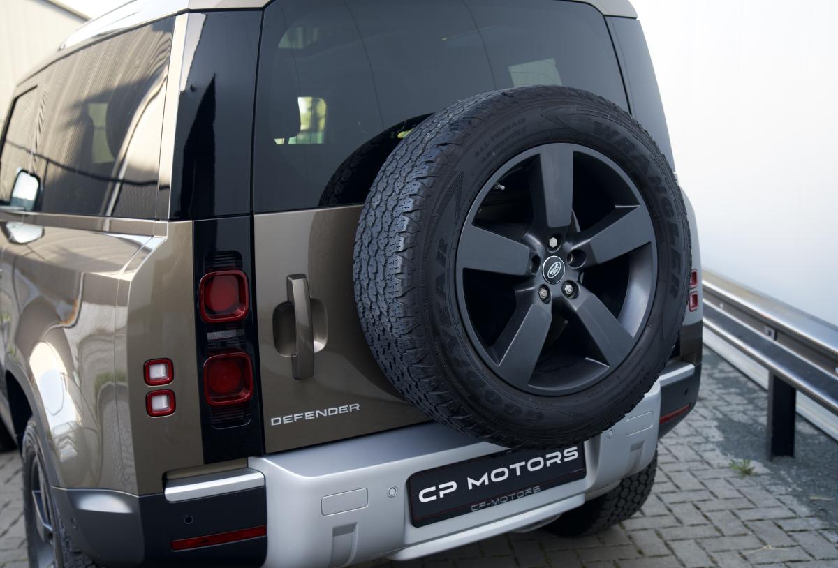 LAND ROVER DEFENDER 90 