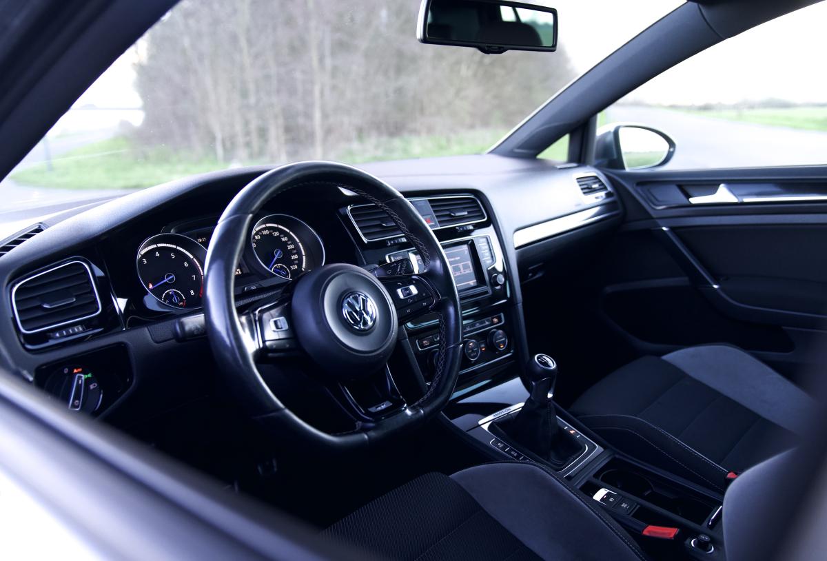 VOLKSWAGEN GOLF 7R