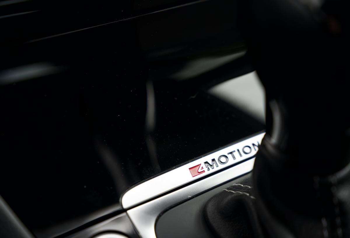 VW GOLF 7.5 R