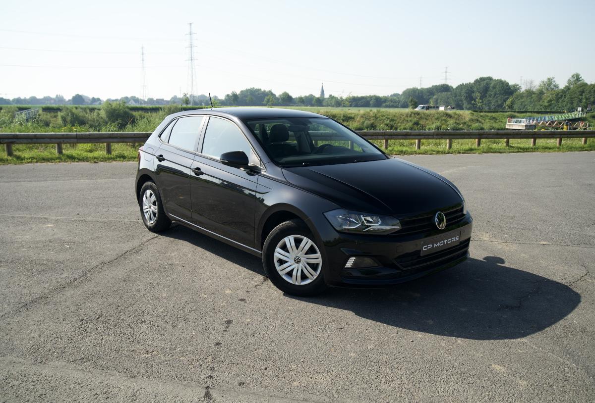 VOLKSWAGEN POLO 1.0i