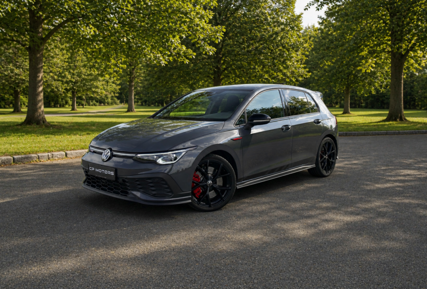 VOLKSWAGEN GOLF 8 GTI CS