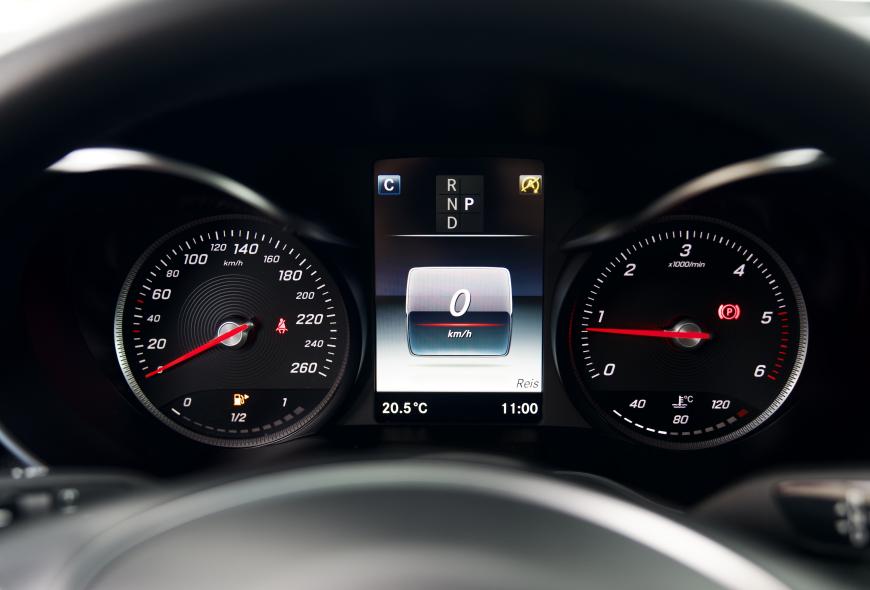 MERCEDES GLC220D 4-MATIC