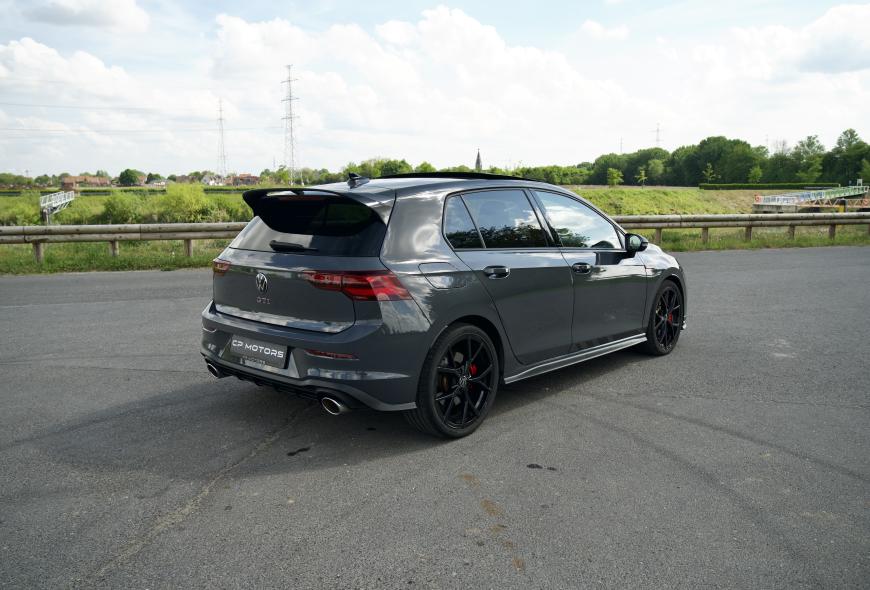 VOLKSWAGEN GOLF 8 GTI CS