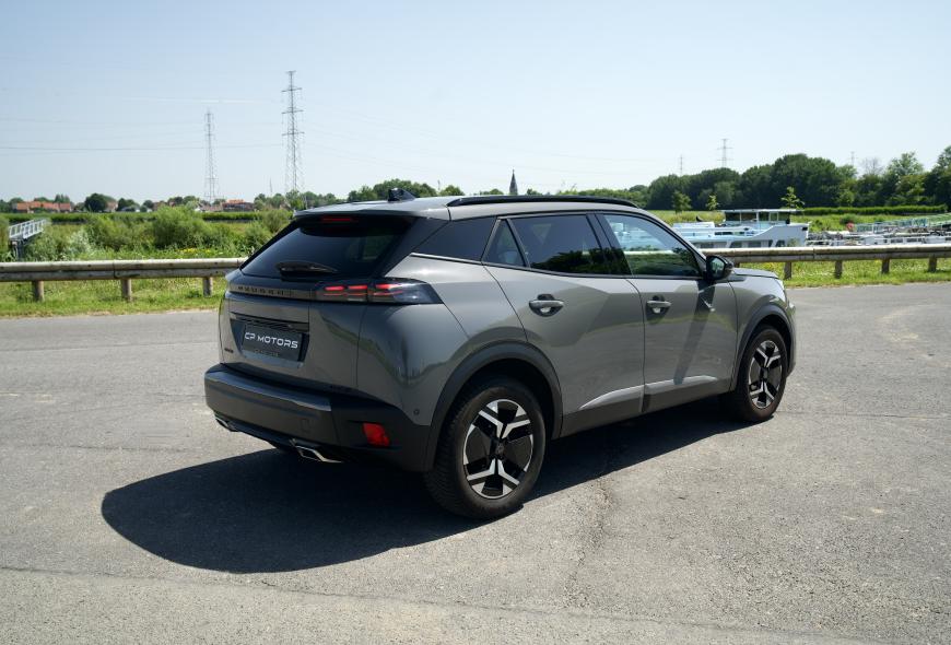 PEUGEOT 2008 "ALLURE"