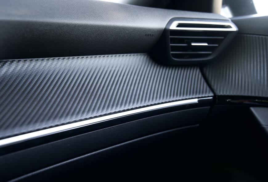 PEUGEOT 2008 "ALLURE"