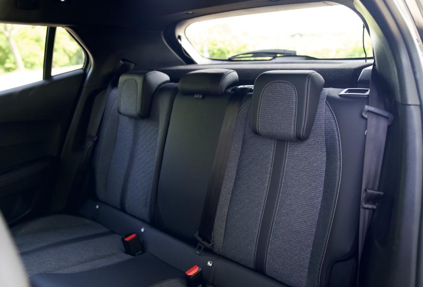 PEUGEOT 2008 "ALLURE"