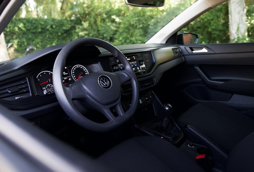 VOLKSWAGEN POLO 1.0i