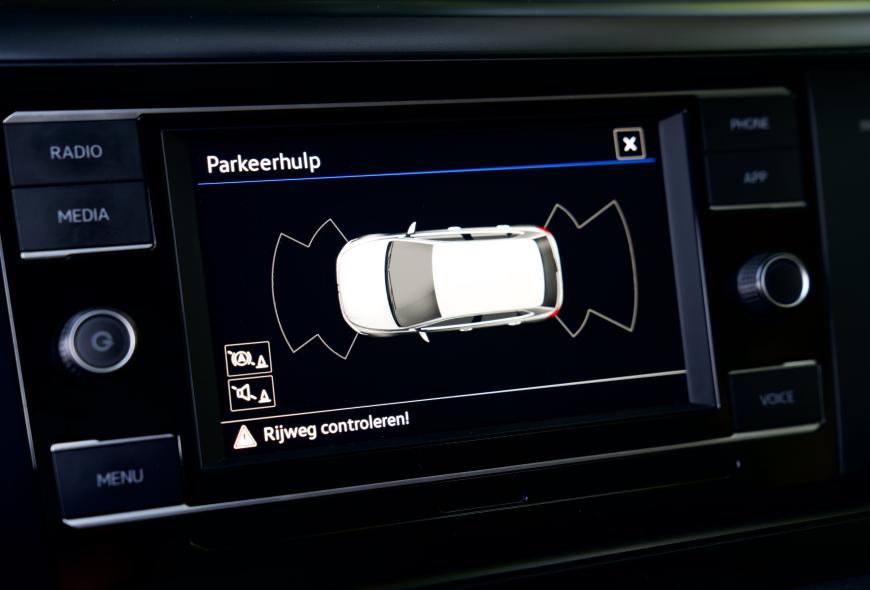 VOLKSWAGEN POLO 1.0i