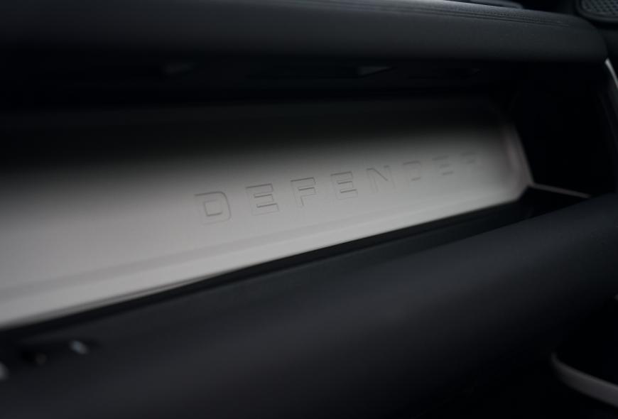 LAND ROVER DEFENDER 90 