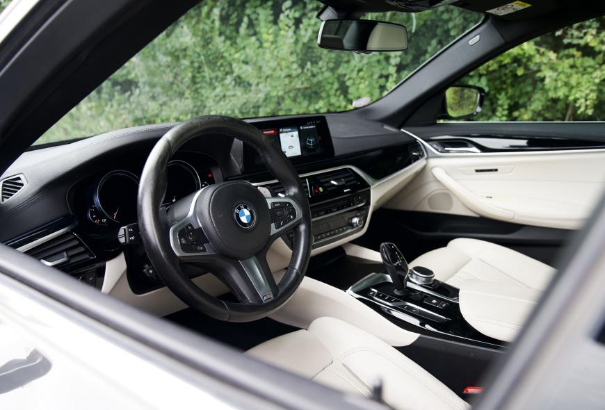 BMW 530e