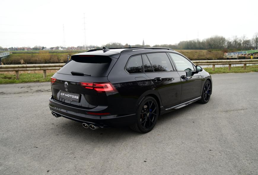 VOLKSWAGEN GOLF 8R VARIANT